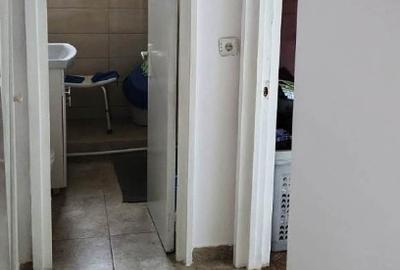Apartament cu 2 camere, decomandat, cartier Micro 5 - 1