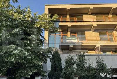 Apartament cu 4 camere decomandat în Brazda lui Novac