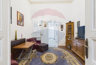 Casă cu 8 camere cu Teren 419 Mp în Cotroceni - 7