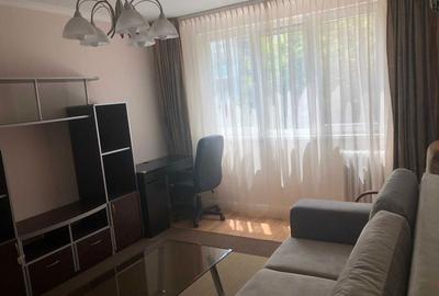 Apartament cu 2 camere decomandat în Drumul Taberei
