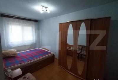 Apartament cu 3 camere decomandat, mobilat în Micro 4 - 13
