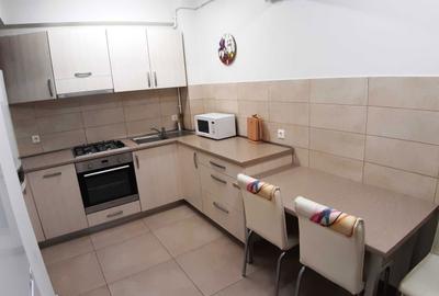 Apartament cu 2 camere decomandat în Central - 2