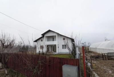 Casă cu 5 camere cu Teren 1052 Mp în Dragomirești - 4
