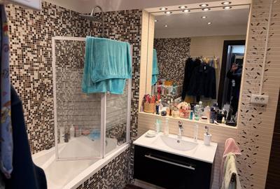 Apartament cu 3 camere decomandat în Mărășești - 1