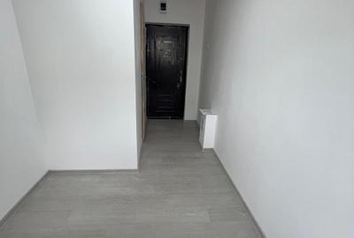 Vand garsoniera micro 19 et 1/4 renovata baie proprie pret 13.100 euro - 3