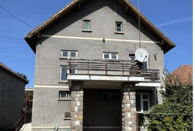 Casa  5 Camere 160 mp, zona  Aurel Vlaicu - 2