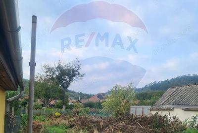 Casă cu 3 camere cu Teren 562 Mp în Central - 2