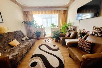 Apartament 3 camere Zona Orizont, etaj 3/4 - 1