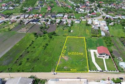 Teren Construcții intravilan de 2551 mp, în Est - 1