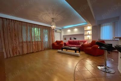 Apartament cu 3 camere decomandat în Central - 1