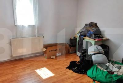 Casă cu 5 camere cu Teren 2100 Mp în Luna - 11