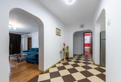 Unirii, Camera de Comert, decomandat, etaj 1, cca 80mp Unirii, Camera de Comert, decomandat, etaj 1, cca 80mp - 3