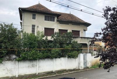 Duplex cu 5 camere în Central
