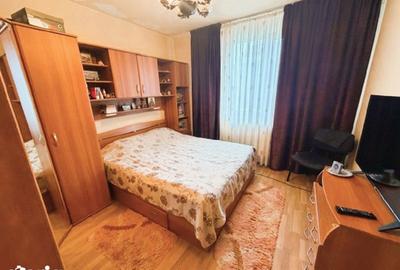Apartament cu 3 camere în Crișan - 15