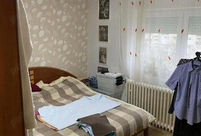 Apartament cu 2 camere decomandat în Micro 17 - 2