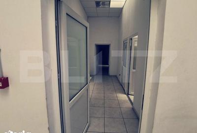 Spațiu comercial, de 1,672 mp, în Central - 13