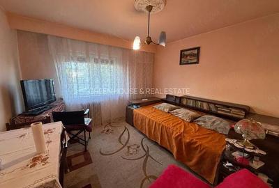 Apartament cu 3 camere decomandat în Piața Centrală - 3