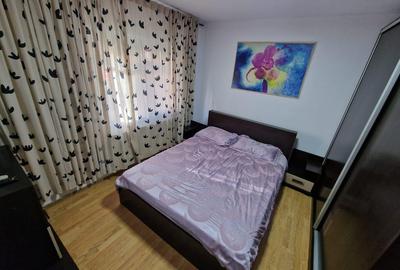 Piata Veteranilor Proprietar inchiriez apartament 3 camere - 9