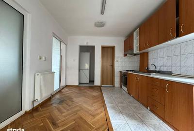 Casă cu 6 camere cu Canalizare în Bună Ziua - 7