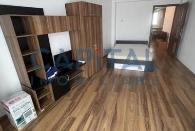 Garsonieră decomandată în Central - 2