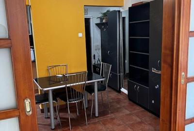 Apartament cu 2 camere decomandat în Decebal