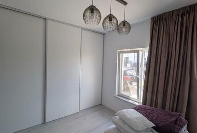 Casă cu 4 camere semidecomandat cu Teren 500 Mp în Jucu - 2