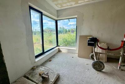 Casă cu Teren 380 Mp în Central - 10