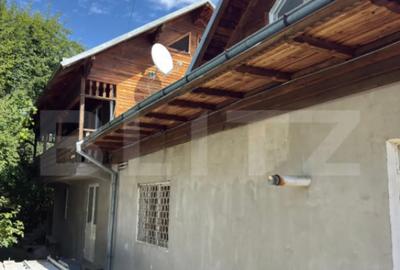 Casă cu 7 camere cu Teren 266 Mp în Central - 5