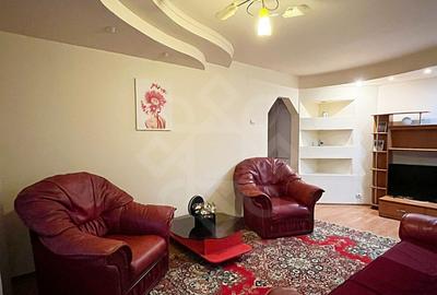 Apartament cu 3 camere decomandat în Central