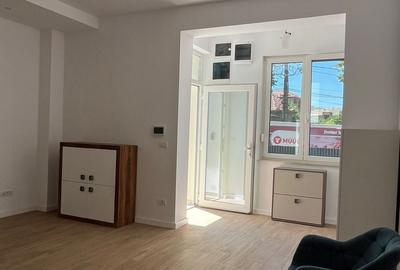 Triplex modern, între Calea Circumvalațiunii și Bulevardul Cetății - 9