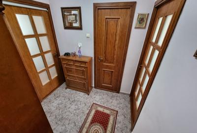 Apartament cu 3 camere semidecomandat, mobilat în Capitol - 11