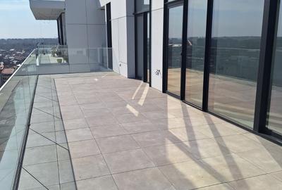 Penthouse cu 4 camere semidecomandat în 13 Septembrie - 15