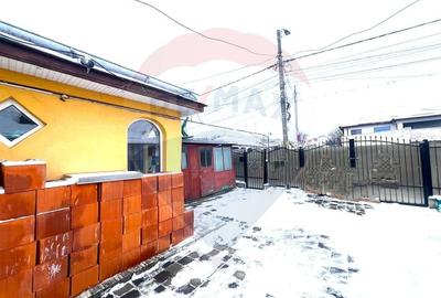 Casă cu 2 camere cu Teren 795 Mp în Tache - 2