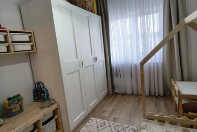 Apartament cu 4 camere decomandat în Central - 4
