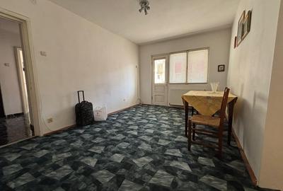 Apartament cu 3 camere semidecomandat în Platoul Izvor - 6