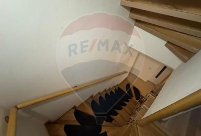 Casă cu 6 camere cu Teren 1263 Mp în Dărmănești - 30