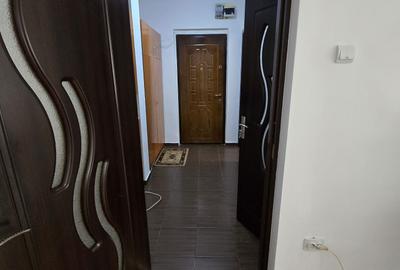 Garsonieră decomandată în Titan - 1