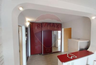 Apartament cu 2 camere decomandat, mobilat în Rovine - 6