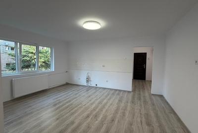 Apartament cu 3 camere semidecomandat în Rogerius - 2