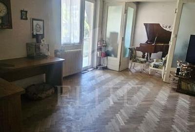 Apartament cu 3 camere semidecomandat în Central - 2