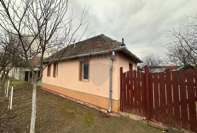 Casă individuală cu 4 camere în Felnac