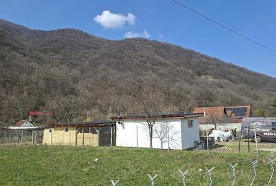 Teren de 1025 mp, în Central - 4