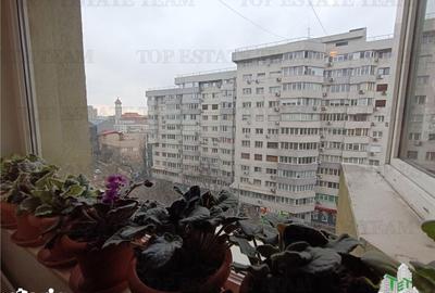 Apartament cu 3 camere decomandat în Grivița - 9