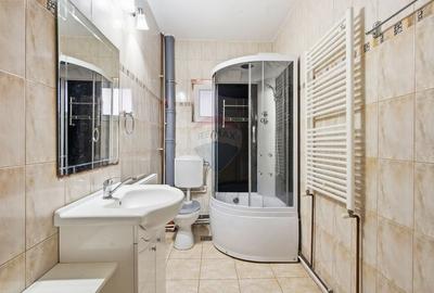 Casă cu 5 camere cu Teren 1000 Mp în Dobrovăț - 8