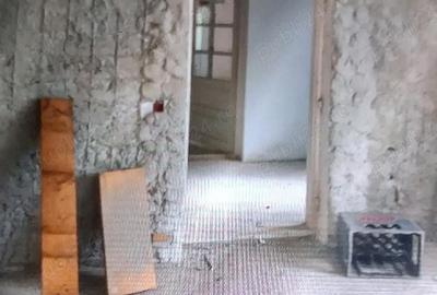 Casă cu 5 camere în Fundata