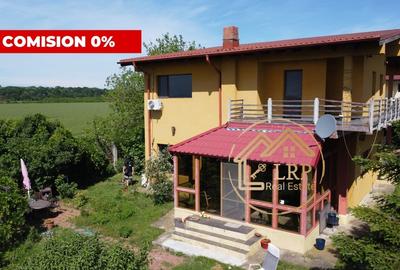 Casă cu 5 camere cu Teren 1067 Mp în Izvorani - 1