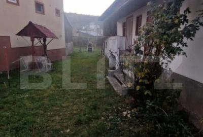 Casă cu 2 camere cu Teren 380 Mp în Purcăreni - 2
