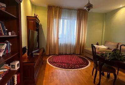 Apartament cu 3 camere decomandat în 1 Mai - 3