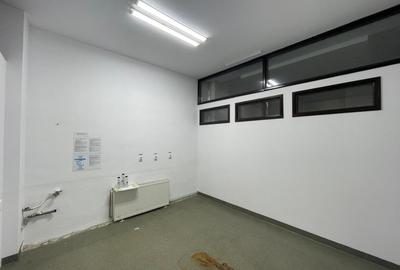 Spatiu comercial zona McDonald s 35,21mp pretabil cabinet medical - 2