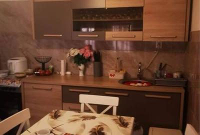 Casă cu 4 camere în Central - 3